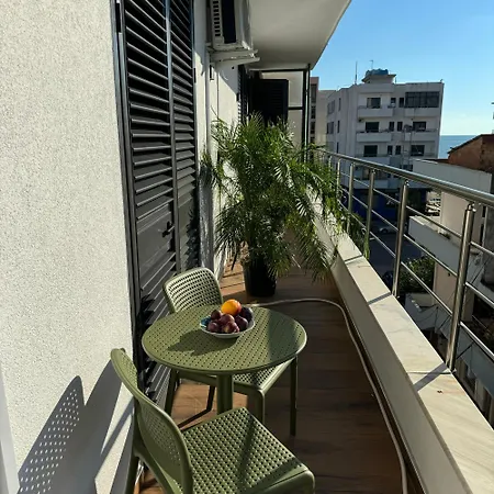 Apartment Chill Out *